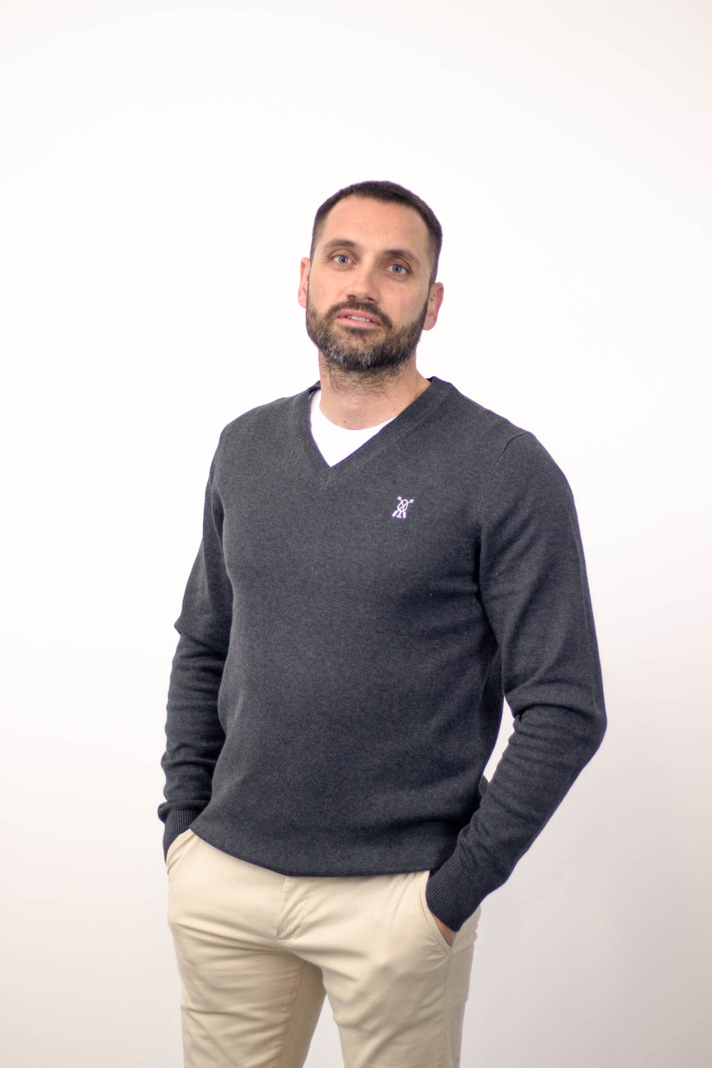 Jersey Cuello Pico Gris Oscuro