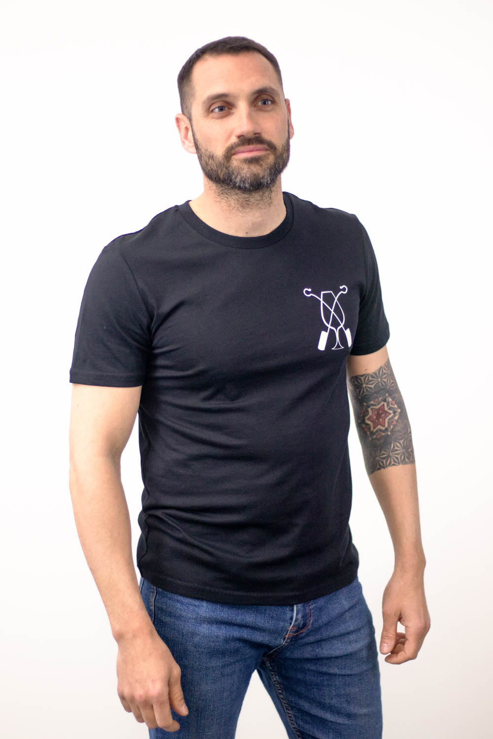 Camiseta Negra Algodón con estampado "Despacho de Vinos"