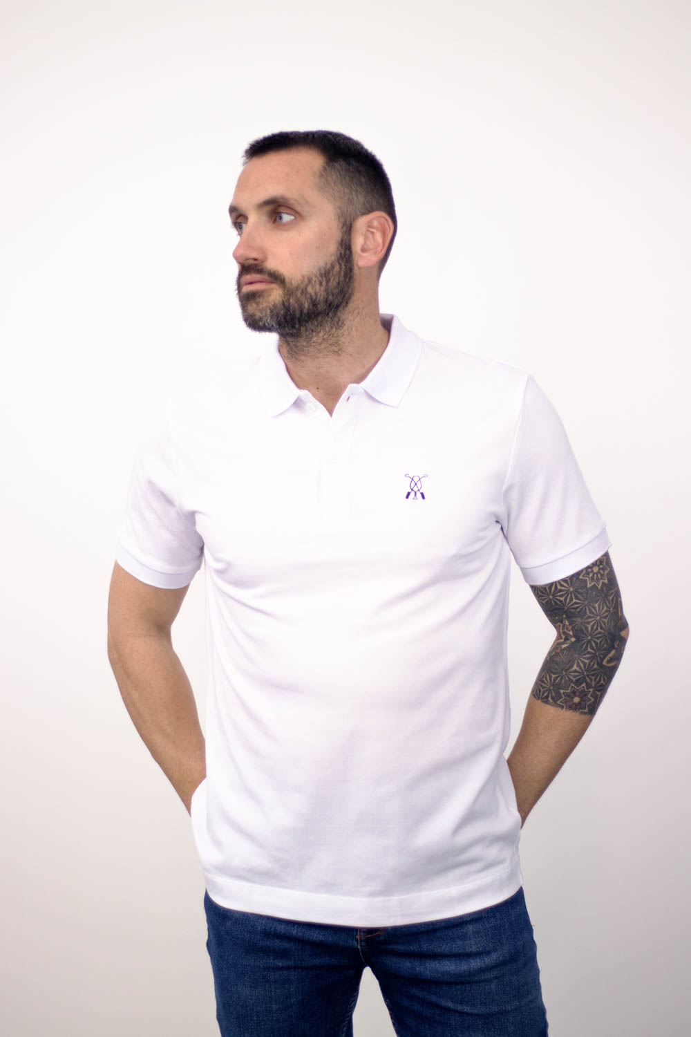 Polo Blanco Clásico con logo bordado