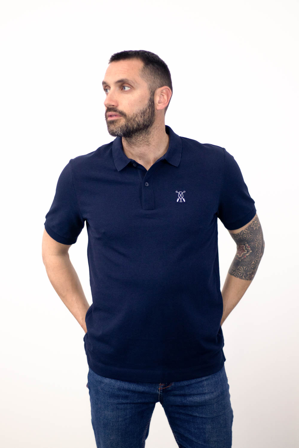 Polo Azul Marino Clásico con logo bordado